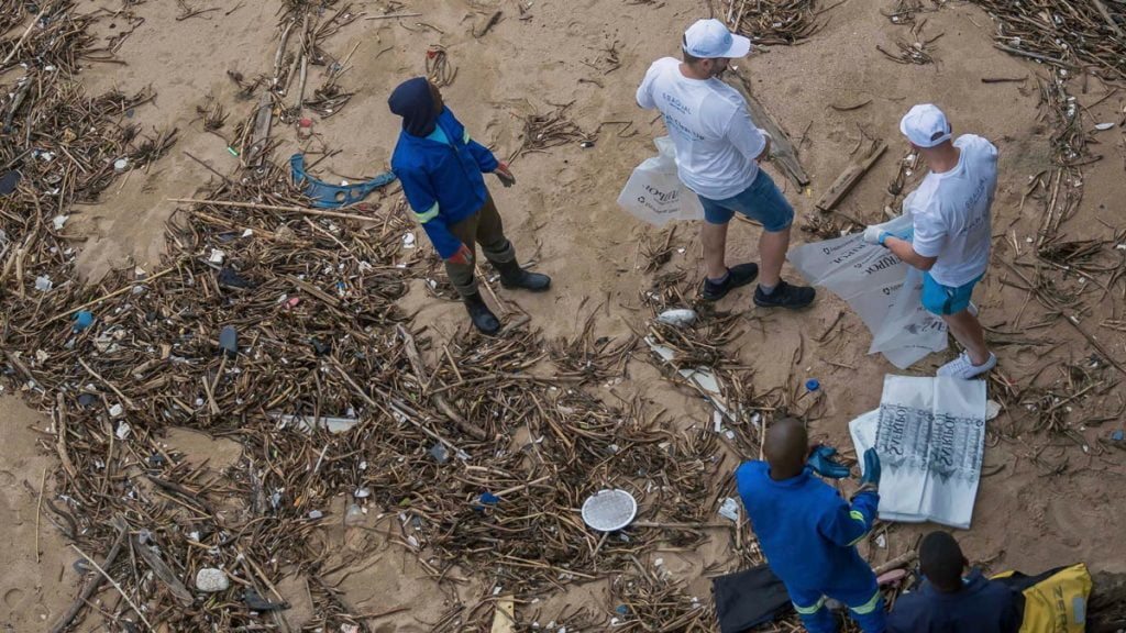 Restonic Beach Cleanup